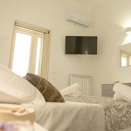 Joyce Luxury Suite 莫诺波利 外观 照片