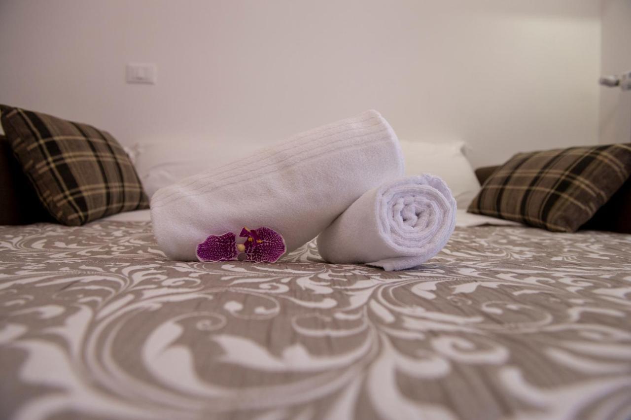Joyce Luxury Suite 莫诺波利 外观 照片