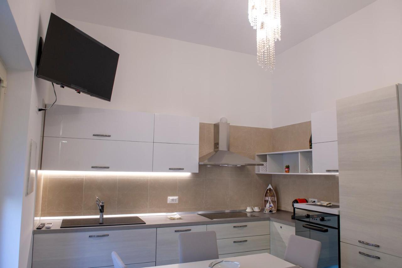 Joyce Luxury Suite 莫诺波利 外观 照片