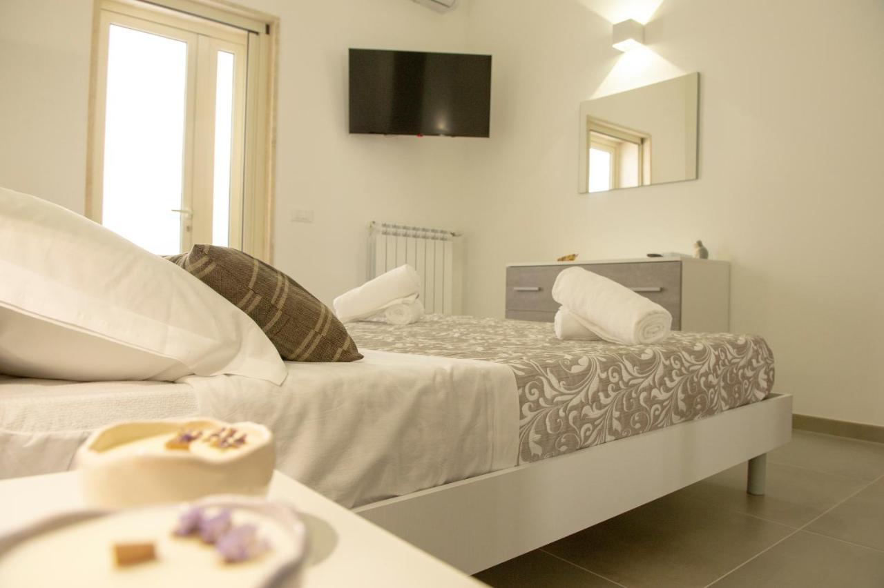 Joyce Luxury Suite 莫诺波利 外观 照片